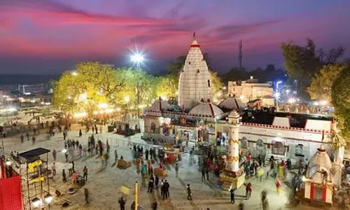 Odisha: समलेश्वरी मंदिर के प्रसाद की ऑनलाइन बुकिंग कार्ड पर