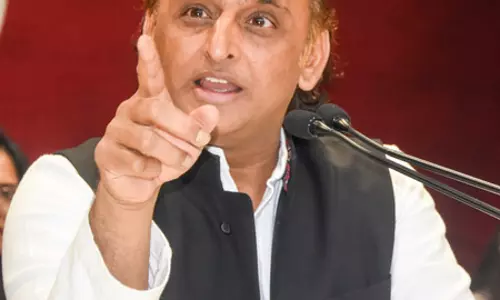 भाजपा विधायक के विवाद से सियासत गरमाई, सपा कांग्रेस ने साधा निशाना भाजपा विधायक के विवाद से सियासत गरमाई, सपा कांग्रेस ने साधा निशाना