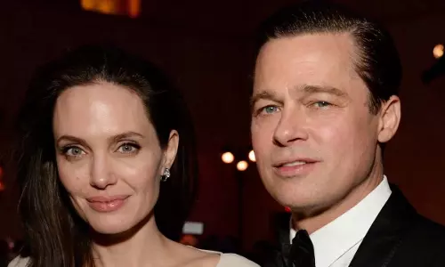 Angelina Jolie से तलाक के दौरान ब्रैड पिट ने एए का रुख किया Angelina Jolie से तलाक के दौरान ब्रैड पिट ने एए का रुख किया