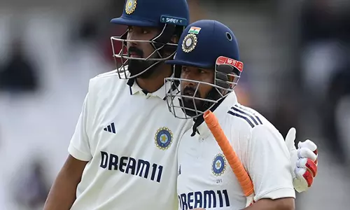 इंग्लैंड के खिलाफ लीड्स टेस्ट के दौरान मैदान पर अपने आचरण के लिए Rishabh Pant को फटकार लगाई गई