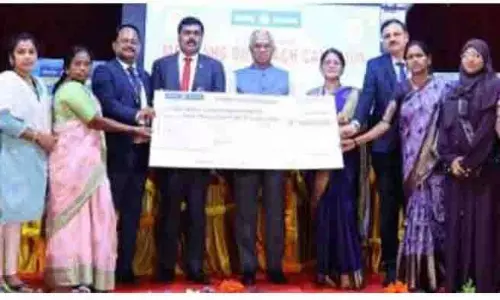 इंडियन बैंक ने मेगा SHG क्रेडिट आउटरीच कैंपों के माध्यम से 1,050 करोड़ रुपये मंजूर किए इंडियन बैंक ने मेगा SHG क्रेडिट आउटरीच कैंपों के माध्यम से 1,050 करोड़ रुपये मंजूर किए
