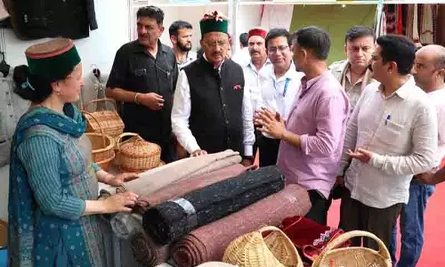 सरकारी प्रोत्साहन से Himachal के कारीगरों को वैश्विक पहचान मिलेगी सरकारी प्रोत्साहन से Himachal के कारीगरों को वैश्विक पहचान मिलेगी