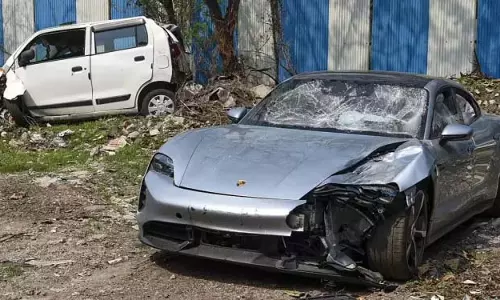 Pune Porsche case: अभियोजन ने नाबालिग को वयस्क मानकर ट्रायल की मांग की
