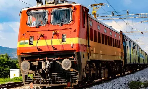 रेल यात्रियों के लिए जरूरी खबर, रेलवे का किराए में बढ़ोतरी का ऐलान