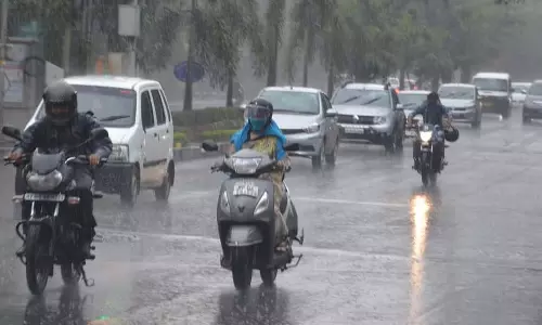 मुंबई की बारिश: आपका अंतिम मानसून ड्राइविंग गाइड