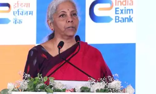 वित्त वर्ष 2025 में भारत के निर्यात ने वैश्विक वृद्धि को पीछे छोड़ते हुए रिकॉर्ड ऊंचाई को छुआ: वित्त मंत्री