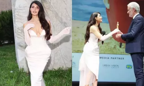 Jacqueline Fernandez : अंतरराष्ट्रीय मंच पर मिला सम्मान, कहा – गर्व का पल है Jacqueline Fernandez : अंतरराष्ट्रीय मंच पर मिला सम्मान, कहा – गर्व का पल है