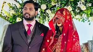 खान सर ने स्टूडेंट्स को दी पार्टी, बोले– तुम ही VIP हो