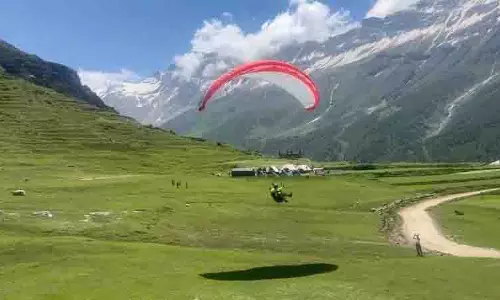 Himachal की पांगी घाटी पैराग्लाइडिंग से भरेगी उड़ान