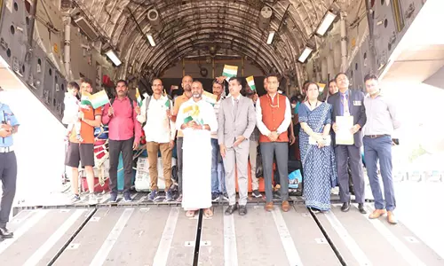 ऑपरेशन सिंधु: इजरायल-ईरान संघर्ष के बीच भारतीय वायुसेना ने मिस्र से 268 भारतीयों को निकाला ऑपरेशन सिंधु: इजरायल-ईरान संघर्ष के बीच भारतीय वायुसेना ने मिस्र से 268 भारतीयों को निकाला