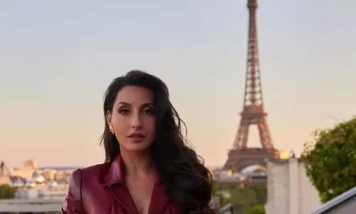 Nora Fatehi : पेरिस में शाम फैशन से भरपूर रही
