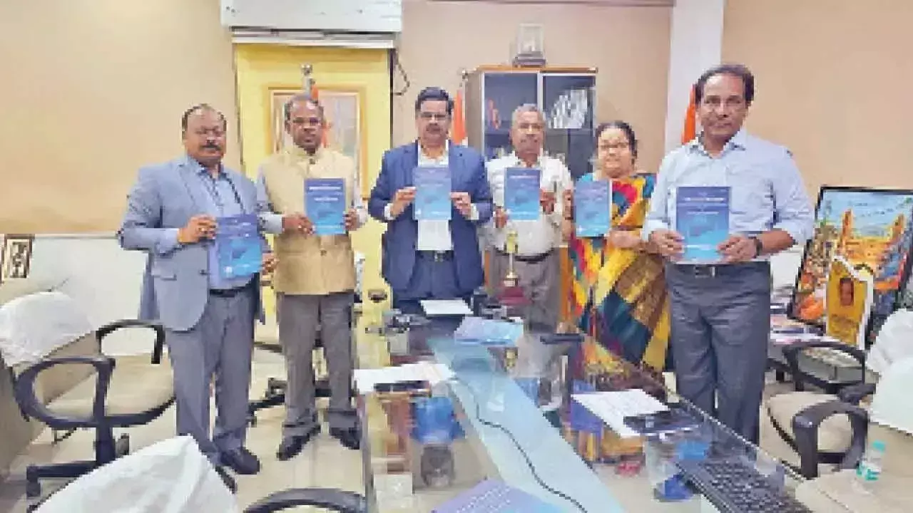 Telangana जर्नल ऑफ हायर एजुकेशन के प्रथम अंक का विमोचन