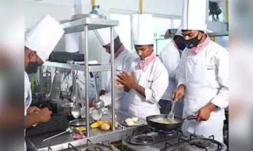 होटल प्रबंधन पाठ्यक्रम एक बार परीक्षा शुल्क संग्रह का मौका होटल प्रबंधन पाठ्यक्रम एक बार परीक्षा शुल्क संग्रह का मौका
