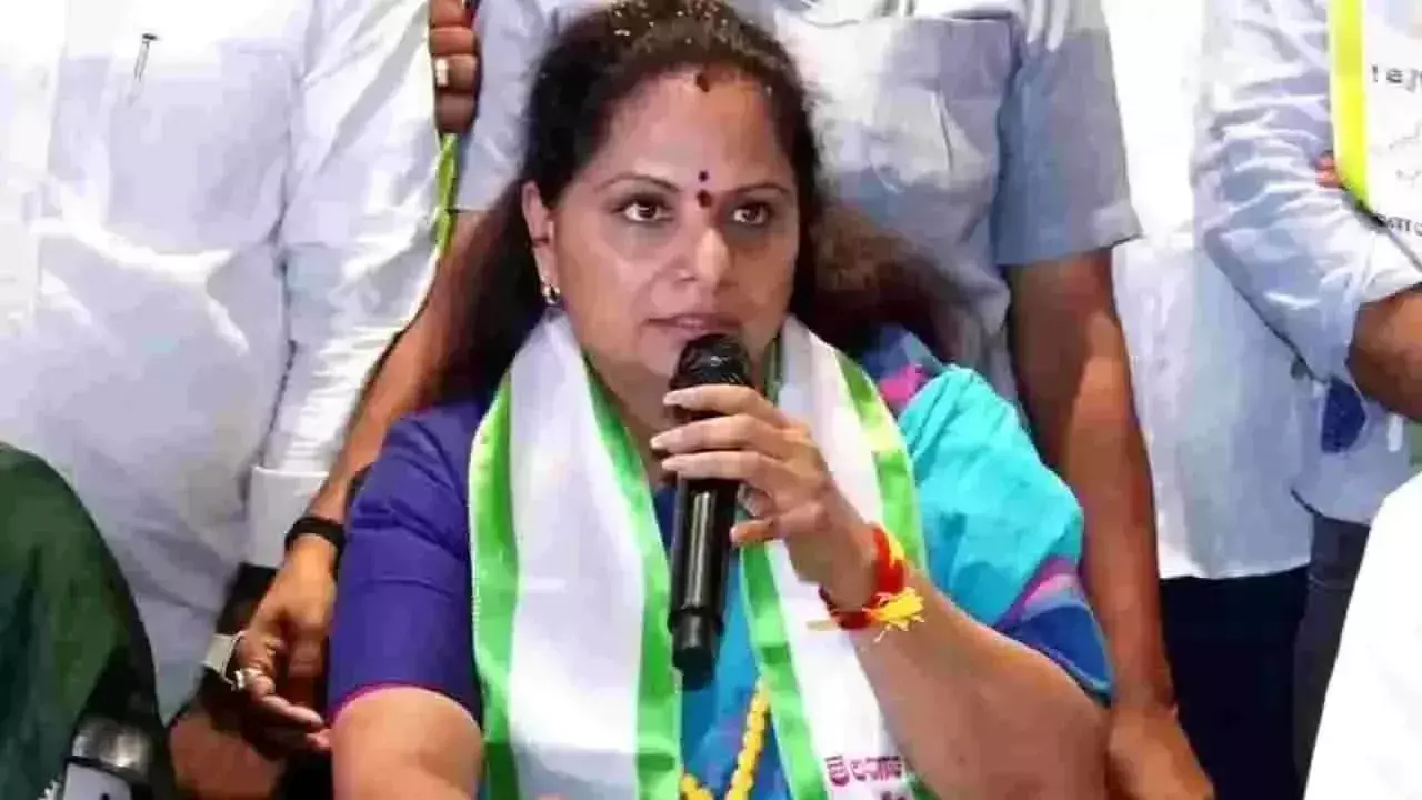 UPF, जागृति ने कविता पर आक्षेप लगाने के लिए पोन्नम पर निशाना साधा UPF, जागृति ने कविता पर आक्षेप लगाने के लिए पोन्नम पर निशाना साधा