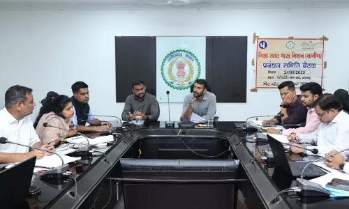फॉर्मर रजिस्ट्री की बढ़ाएं गति: कलेक्टर मयंक चतुर्वेदी फॉर्मर रजिस्ट्री की बढ़ाएं गति: कलेक्टर मयंक चतुर्वेदी