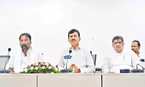 रेवंत ट्रैप में कैबिनेट