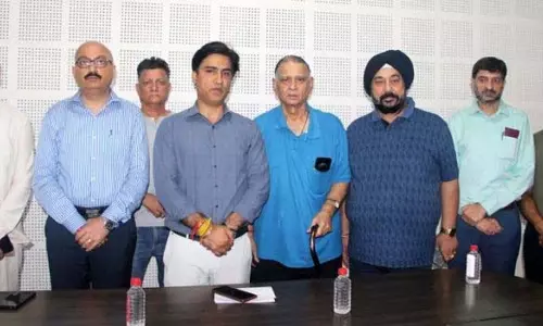 JKEEGA ने JE के परिवार और तीन अन्य के लिए मुआवजे की मांग की