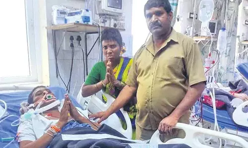 CPR करें और एक जीवन बचाएं CPR करें और एक जीवन बचाएं