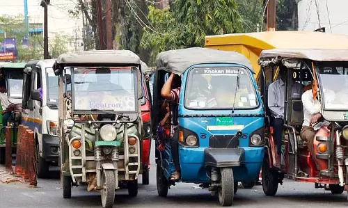 शहर की सड़कों पर अनियंत्रित टोटो? सरकार ने सख्त कार्रवाई की