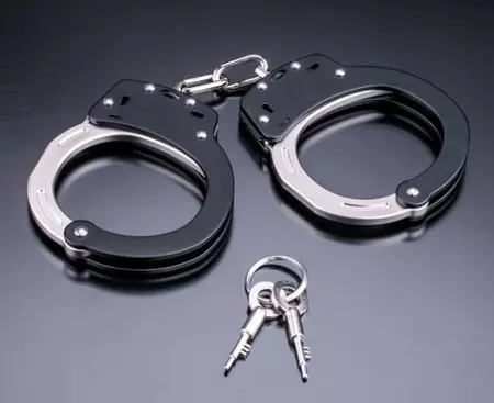एयरपोर्ट पर पकड़ा गया भारत में अवैध रूप से रह रहा म्यांमार का नागरिक एयरपोर्ट पर पकड़ा गया भारत में अवैध रूप से रह रहा म्यांमार का नागरिक