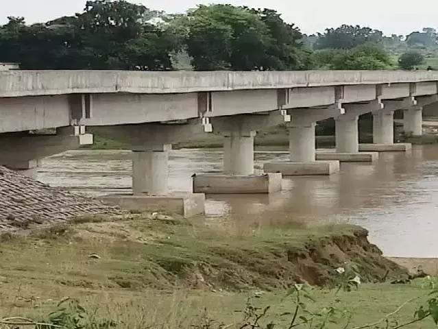 बाढ़ में बही बच्ची की लाश मिली, SDRF ने चलाया ऑपरेशन बाढ़ में बही बच्ची की लाश मिली, SDRF ने चलाया ऑपरेशन
