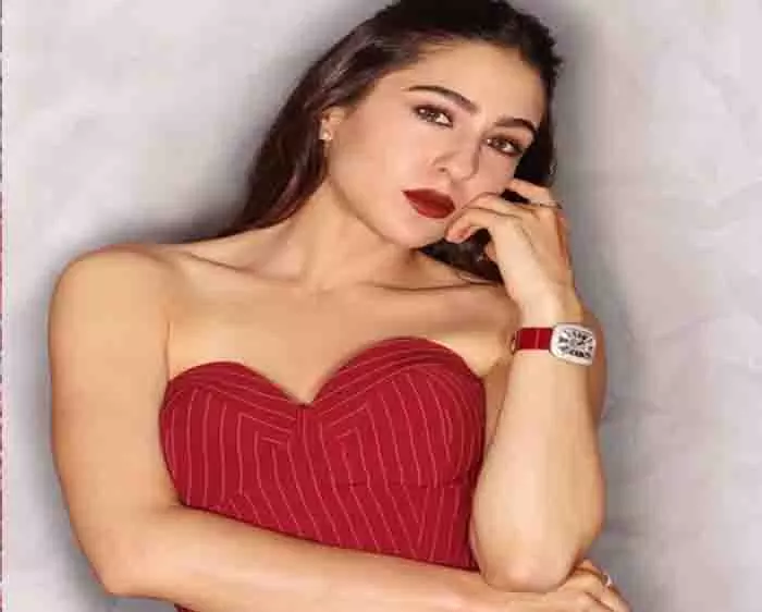 Sara Ali Khan, आदित्य रॉय कपूर ने बेंगलुरु में इडली और डोसा का लुत्फ़ उठाया Sara Ali Khan, आदित्य रॉय कपूर ने बेंगलुरु में इडली और डोसा का लुत्फ़ उठाया