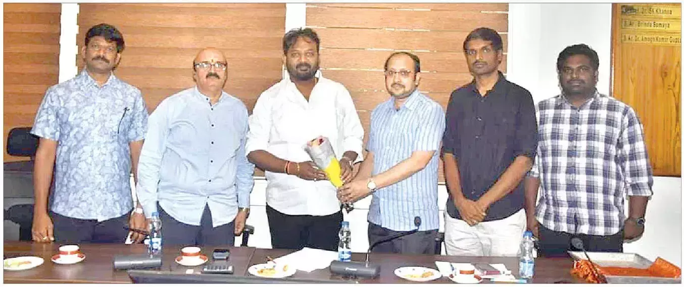 Tirupati जिला विकास के लिए योजनाएं चल रही हैं: टीयूडीए अध्यक्ष Tirupati जिला विकास के लिए योजनाएं चल रही हैं: टीयूडीए अध्यक्ष