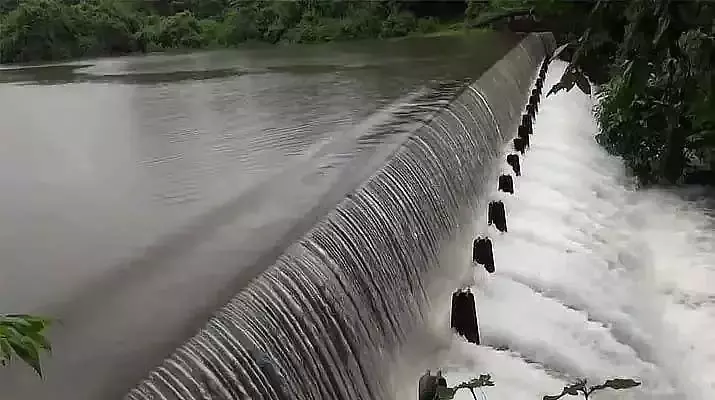 Mumbai : झीलों का जलस्तर 35% तक बढ़ा, लगातार बारिश से जलाशयों में जल भंडार बढ़ा Mumbai : झीलों का जलस्तर 35% तक बढ़ा, लगातार बारिश से जलाशयों में जल भंडार बढ़ा