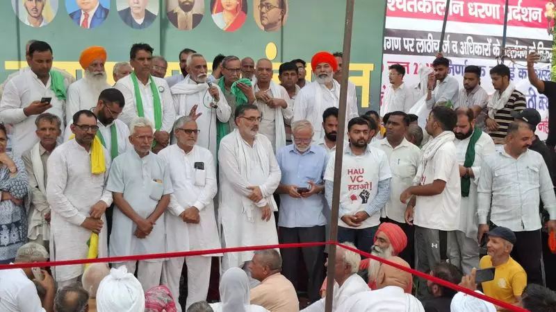 छात्र Mahapanchayat ने एचएयू कुलपति को हटाने की मांग की, दो दिन का अल्टीमेटम दिया छात्र Mahapanchayat ने एचएयू कुलपति को हटाने की मांग की, दो दिन का अल्टीमेटम दिया