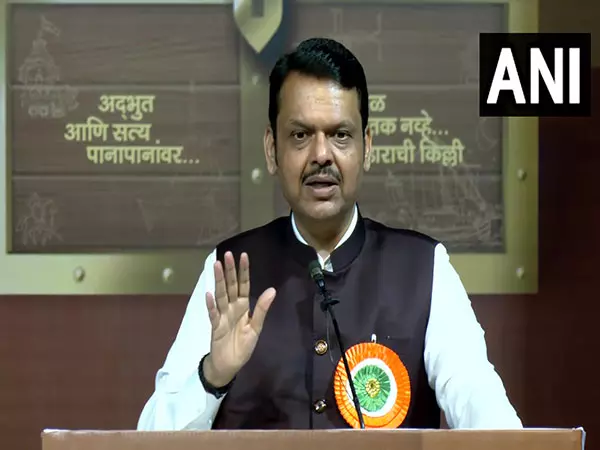 आपातकाल भारतीय लोकतंत्र में एक काला अध्याय है: CM फडणवीस आपातकाल भारतीय लोकतंत्र में एक काला अध्याय है: CM फडणवीस