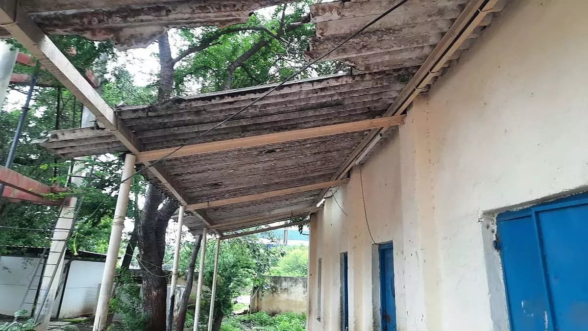 पूर्व PMC शिक्षा प्रमुख ने पुणे नगर निगम के स्कूलों में खराब मानकों की ओर इशारा किया पूर्व PMC शिक्षा प्रमुख ने पुणे नगर निगम के स्कूलों में खराब मानकों की ओर इशारा किया
