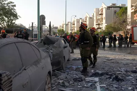 Israel ने कहा- गाजा में बख्तरबंद वाहन के विस्फोटक से टकराने के बाद 7 सैनिकों की मौत हो गई Israel ने कहा- गाजा में बख्तरबंद वाहन के विस्फोटक से टकराने के बाद 7 सैनिकों की मौत हो गई
