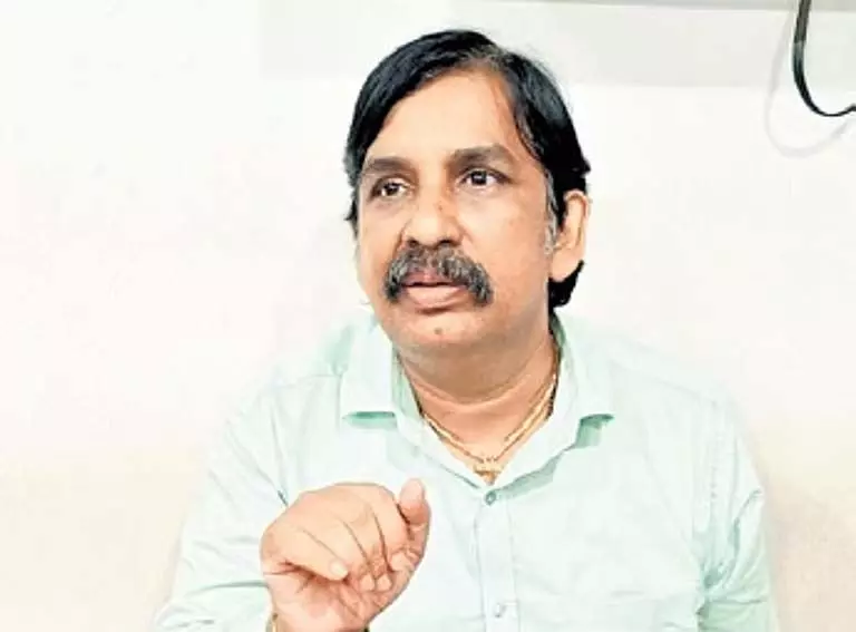Berhampur में 17 वर्षीय लड़की से बलात्कार के आरोप में ‘फर्जी’ होम्योपैथी डॉक्टर गिरफ्तार Berhampur में 17 वर्षीय लड़की से बलात्कार के आरोप में ‘फर्जी’ होम्योपैथी डॉक्टर गिरफ्तार