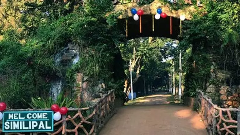 Simlipal टाइगर रिजर्व में आदिवासी अनुष्ठान पर प्रतिबंध को लेकर उड़ीसा उच्च न्यायालय ने नोटिस जारी किया Simlipal टाइगर रिजर्व में आदिवासी अनुष्ठान पर प्रतिबंध को लेकर उड़ीसा उच्च न्यायालय ने नोटिस जारी किया