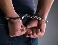 Meghalaya : 25 लाख रुपये की हेरोइन जब्त, 3 गिरफ्तार Meghalaya : 25 लाख रुपये की हेरोइन जब्त, 3 गिरफ्तार