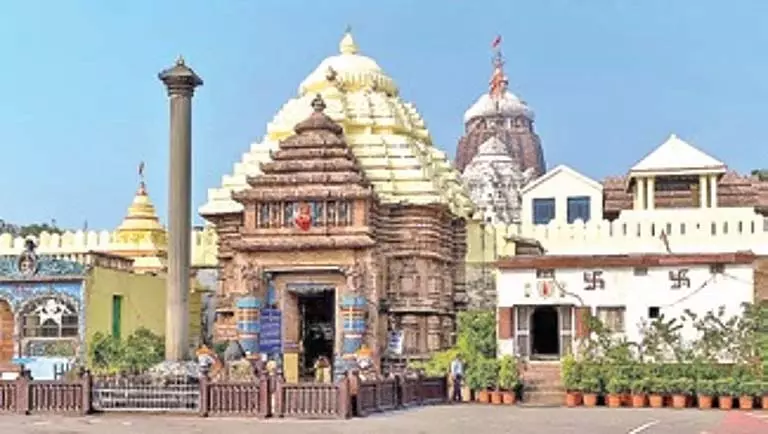 Odisha: श्रीमंदिर से 70 मोदक चोरी, मंत्री पृथ्वीराज हरिचंदन ने दावों का खंडन किया Odisha: श्रीमंदिर से 70 मोदक चोरी, मंत्री पृथ्वीराज हरिचंदन ने दावों का खंडन किया