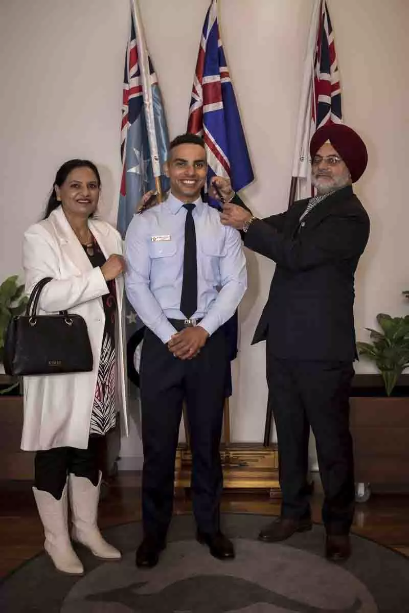Kapurthala के कमलप्रीत सिंह को रॉयल ऑस्ट्रेलियन एयर फोर्स में फ्लाइंग ऑफिसर के रूप में नियुक्त किया Kapurthala के कमलप्रीत सिंह को रॉयल ऑस्ट्रेलियन एयर फोर्स में फ्लाइंग ऑफिसर के रूप में नियुक्त किया