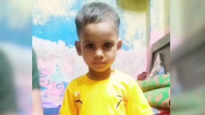 Varanasi : लापता तीन वर्षीय बच्ची की हत्या का खुलासा, शव पोखरी से बरामद Varanasi : लापता तीन वर्षीय बच्ची की हत्या का खुलासा, शव पोखरी से बरामद