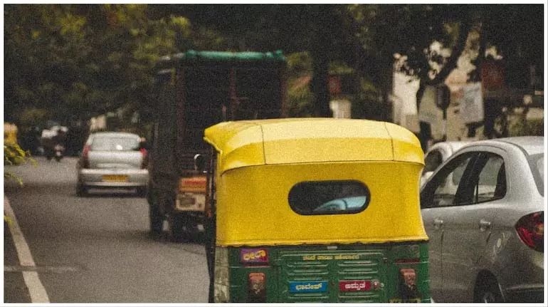 जय श्री राम न बोलने पर बेंगलुरु के ऑटो ड्राइवर पर हमला जय श्री राम न बोलने पर बेंगलुरु के ऑटो ड्राइवर पर हमला