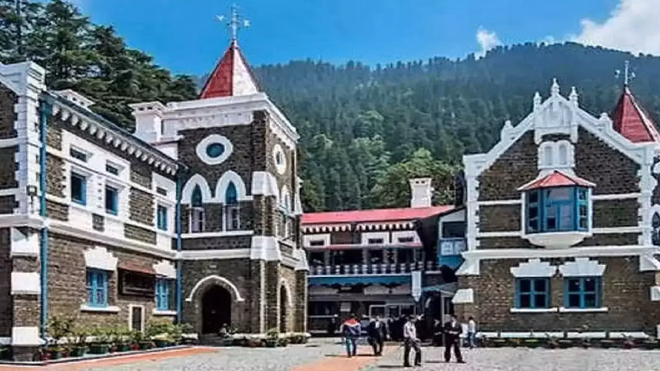 Nainital: पंचायत चुनाव प्रक्रिया बहाल करने की मांग, कोर्ट में सुनवाई Nainital: पंचायत चुनाव प्रक्रिया बहाल करने की मांग, कोर्ट में सुनवाई