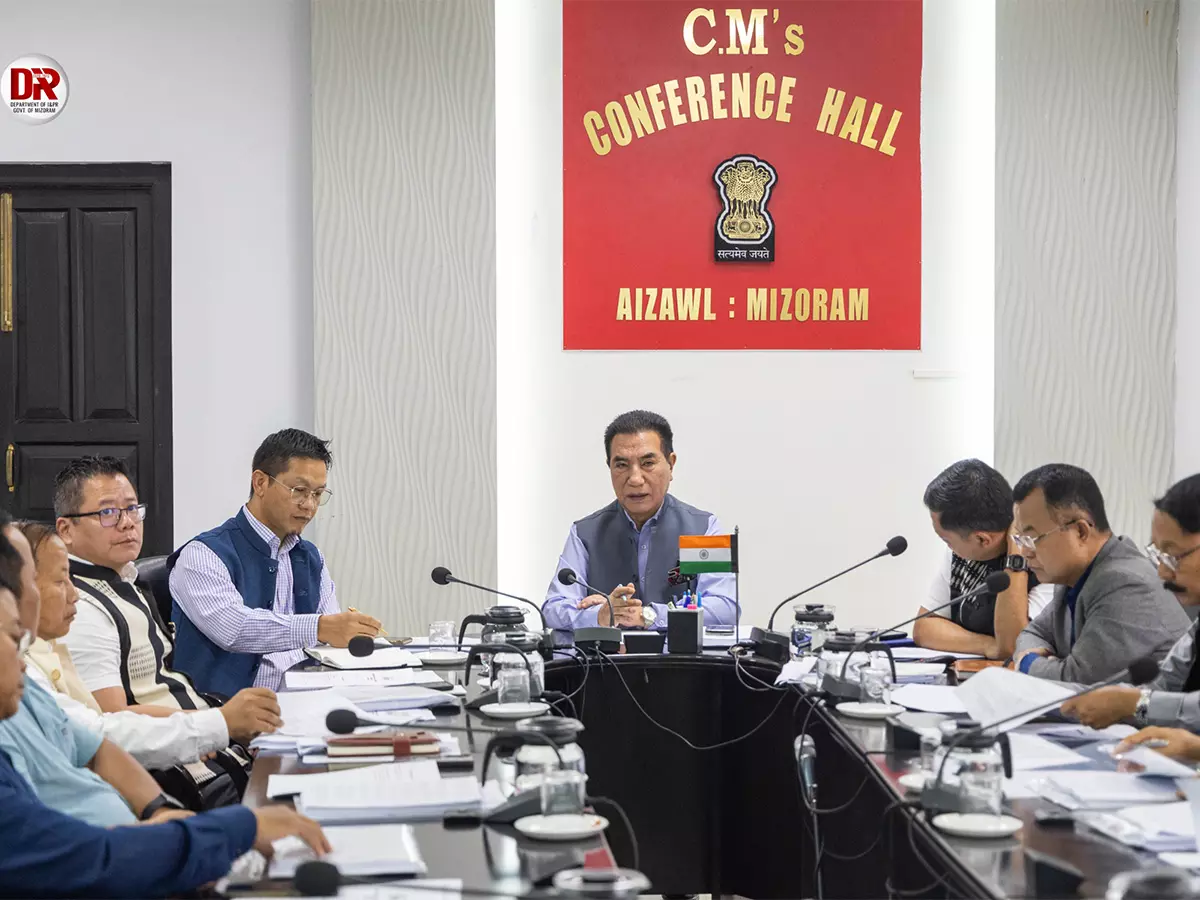 मुख्यमंत्री लालदुहोमा ने मिजोरम राज्य नीति समन्वय समिति की बैठक की अध्यक्षता की मुख्यमंत्री लालदुहोमा ने मिजोरम राज्य नीति समन्वय समिति की बैठक की अध्यक्षता की