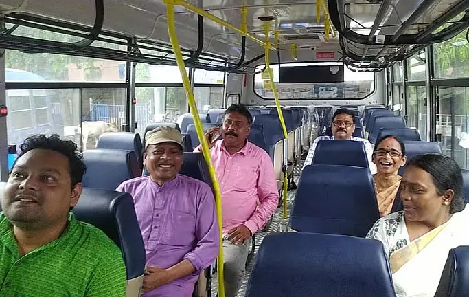 झारग्राम से दीघा तक पांच घंटे में नई एसबीएसटीसी बस शुरू झारग्राम से दीघा तक पांच घंटे में नई एसबीएसटीसी बस शुरू