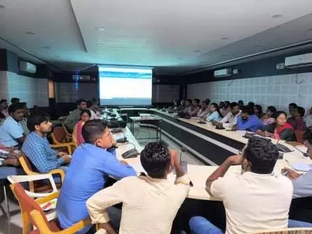 ई-ऑफिस प्रणाली से होगा शासकीय कामकाज का डिजिटलीकरण ई-ऑफिस प्रणाली से होगा शासकीय कामकाज का डिजिटलीकरण