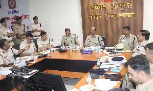 Bhopal : महिला सुरक्षा पर जोर देते हुए डीजीपी ने की समीक्षा बैठक