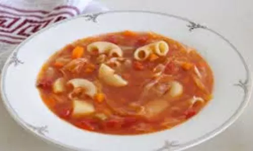Macaroni Soup Recipe: बारिश के मौसम में बनाएं टेस्टी और हेल्दी मैकरोनी सूप Macaroni Soup Recipe: बारिश के मौसम में बनाएं टेस्टी और हेल्दी मैकरोनी सूप