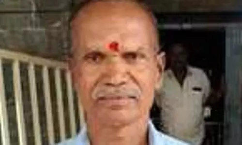 पूर्व सैनिक ने मंदिर कोष में गृह संपत्ति बांड के रूप में 3 करोड़ रुपये दान किए पूर्व सैनिक ने मंदिर कोष में गृह संपत्ति बांड के रूप में 3 करोड़ रुपये दान किए