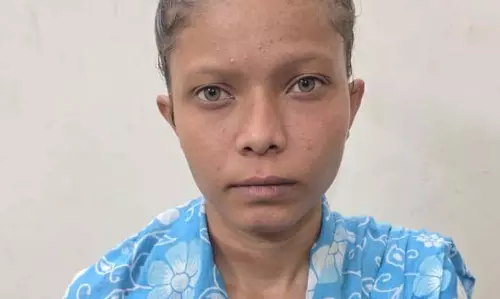 सेक्स वर्कर निकली चलती कार से लाश फेंकने वाली युवती, कबीर नगर मामले में अब तक चार अरेस्ट सेक्स वर्कर निकली चलती कार से लाश फेंकने वाली युवती, कबीर नगर मामले में अब तक चार अरेस्ट