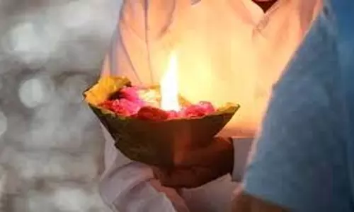 Pitra Dosh: पितृ दोष से मुक्ति के लिए दर्श अमावस्या पर करें इस चालीसा का पाठ