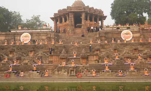 तेज, ऐश्वर्य और आरोग्य से भरा जीवन चाहिए तो इन सूर्य मंदिरों में जाकर करें दर्शन, जिंदगी बदल जाएगी! तेज, ऐश्वर्य और आरोग्य से भरा जीवन चाहिए तो इन सूर्य मंदिरों में जाकर करें दर्शन, जिंदगी बदल जाएगी!