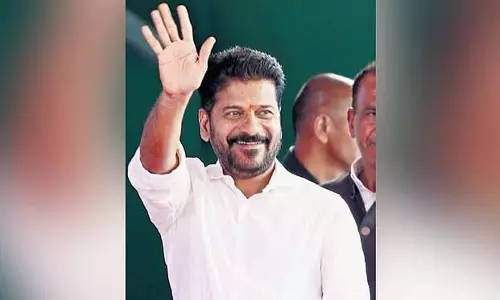 स्थानीय निकाय चुनावों से पहले कांग्रेस समितियों में फेरबदल के लिए CM रेवंत रेड्डी स्थानीय निकाय चुनावों से पहले कांग्रेस समितियों में फेरबदल के लिए CM रेवंत रेड्डी
